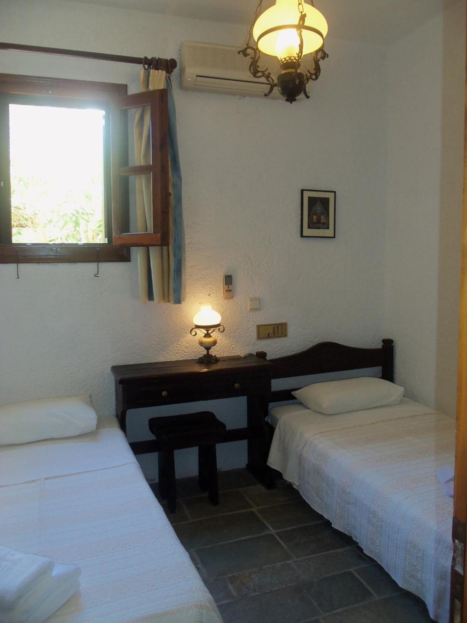 Alexandros Hotel Grikos Bay  Ruang foto