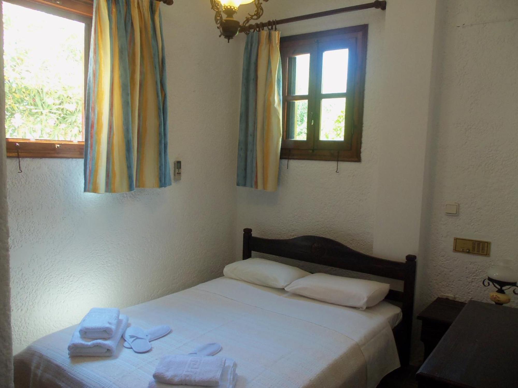 Alexandros Hotel Grikos Bay  Ruang foto
